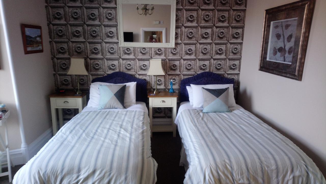 Invergarry Room Only Guest House For Adults Windermere Esterno foto